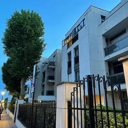 T2 Cosy Paris נואי סור סיין